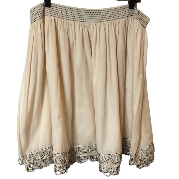 ECI Cream Skirt with Navy Blue Scalloped Embroidered Edge Details, Size 14 - Picture 12 of 13